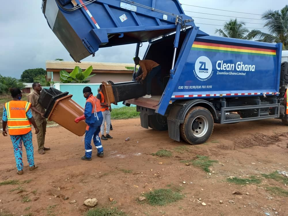 Zoomlion contract will not be renewed, Sweepers’ fees to tncrease — President Mahama