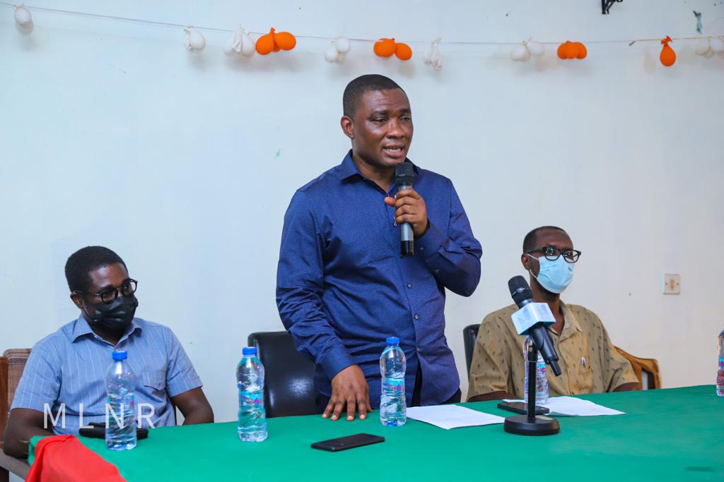 Help stop the smuggling of gold Mireku Duker