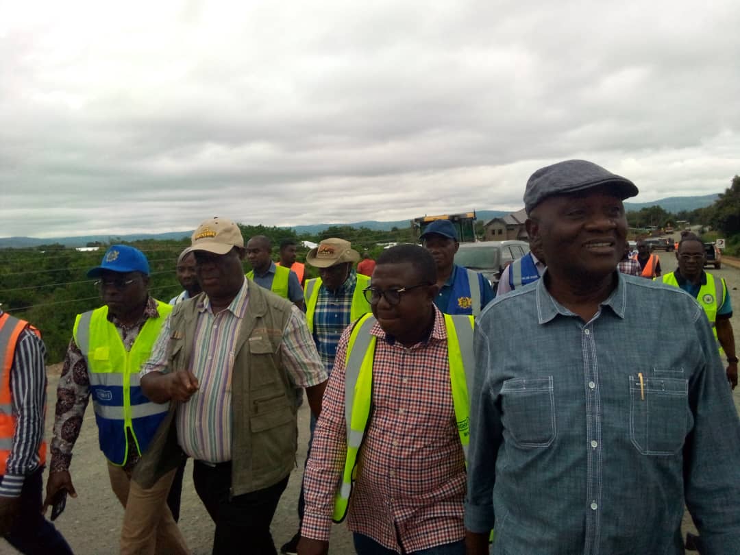 Roads Minister inspects ongoing construction works in Eastern Region