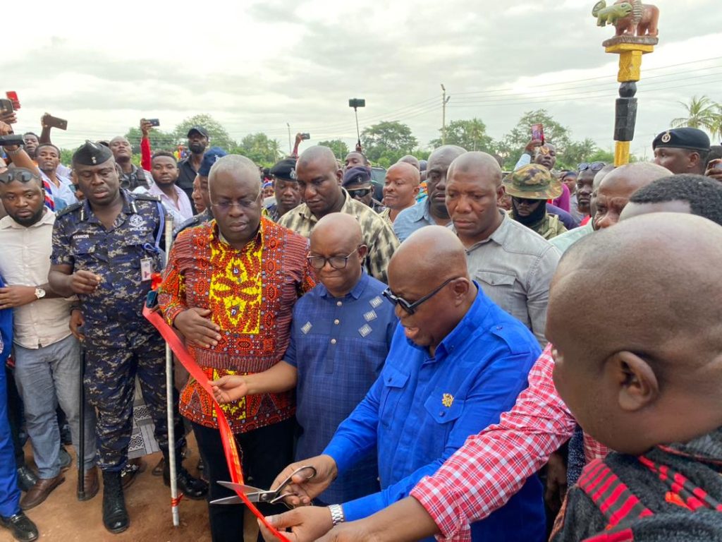 President Akufo-Addo commissions Aflao Community Day School