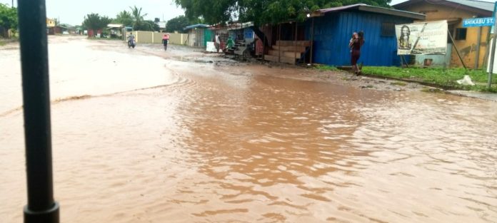 Fix our roads - Kpone residents demand