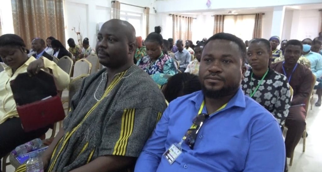 Local Government Service to "cut excess staff"