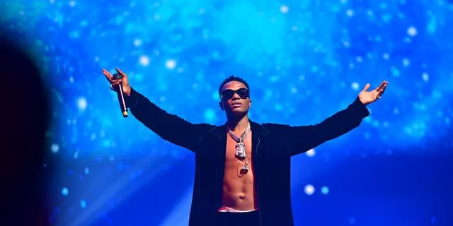 Wizkid apologises for failing to perform at live concert in Accra