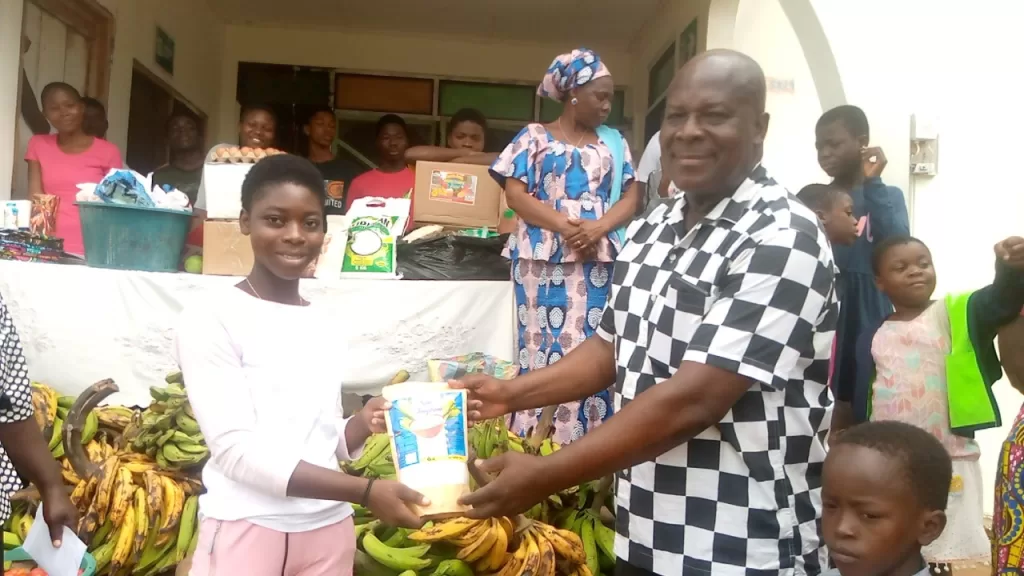 Eastern Regional Agricultural Directorate donates to Akwadum Orphanage Home 