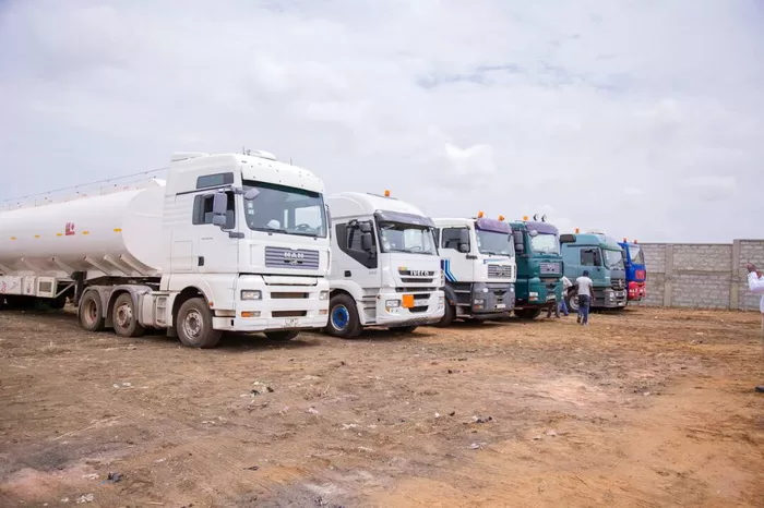 Tema: Tanker drivers call off strike