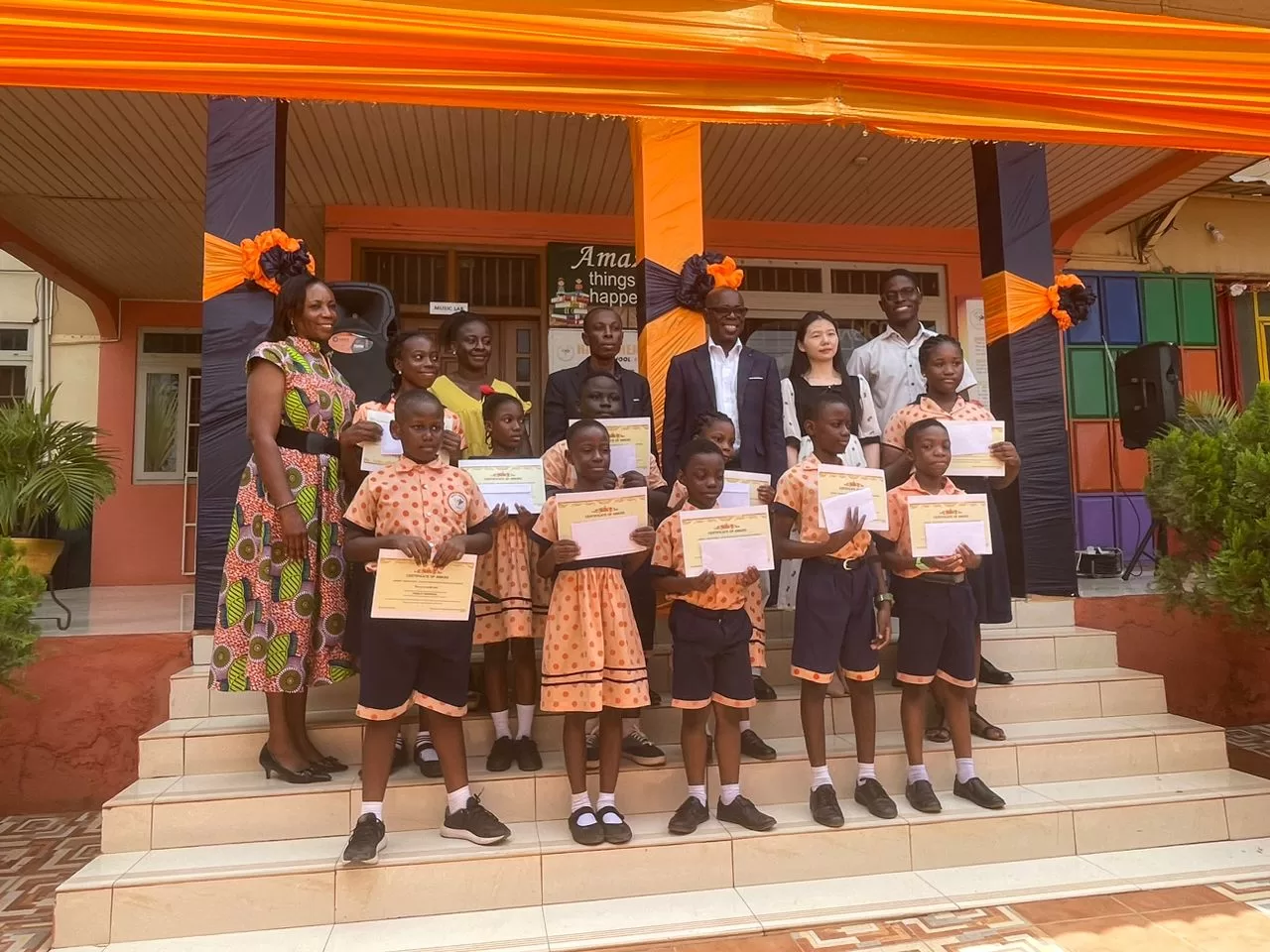 Ten brilliant Ghanaian pupils receive  Chinese Ambassador's awards