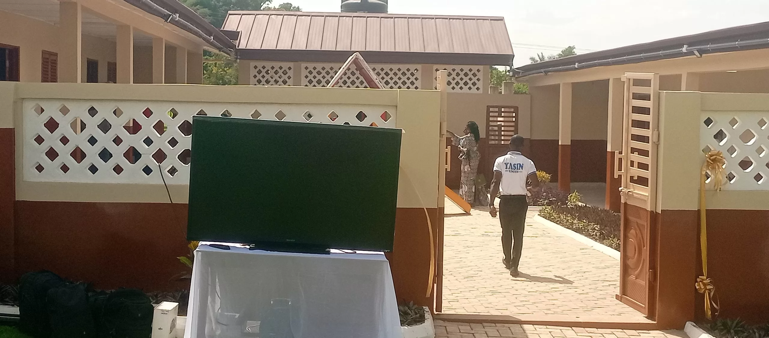 GRIDCo refurbishes Asueyi Community Daycare and KG School in Techiman North