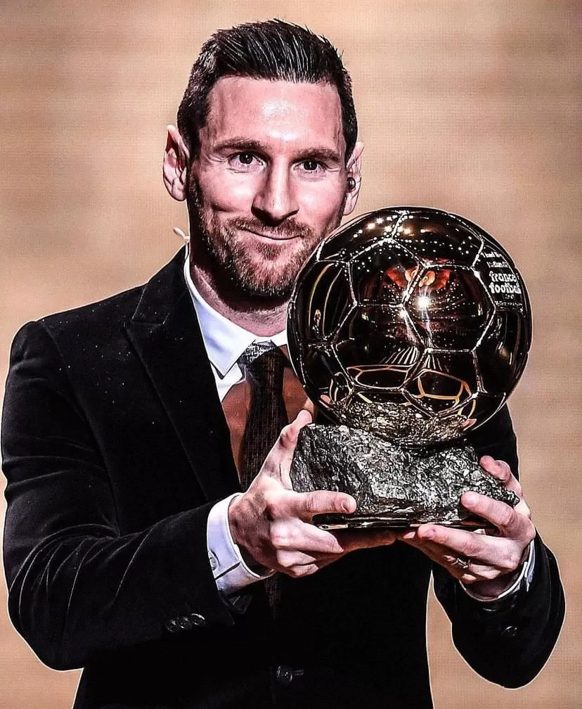 This image has an empty alt attribute; its file name is messi-3-jpg.webp