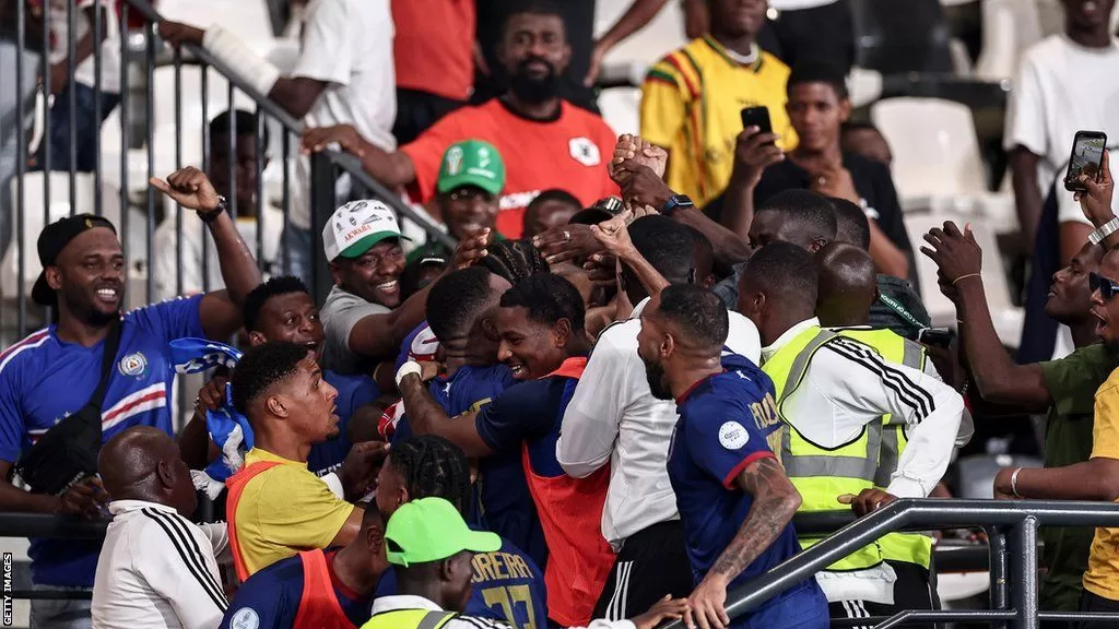 Afcon 2023: Ghana boss Chris Hughton backed '100 per cent' by Black Stars after fan hotel altercation