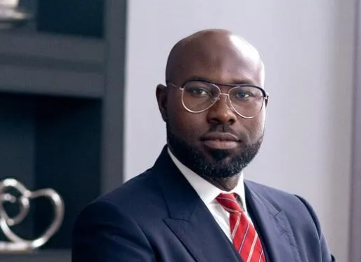 John Darko beats Suame MCE