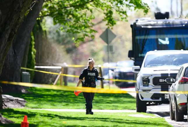 Security guard shot at Drake's Toronto home amid beef with Kendrick Lamar