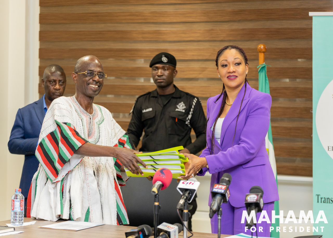 Asiedu Nketia submits John Mahama's Presidential nomination to EC