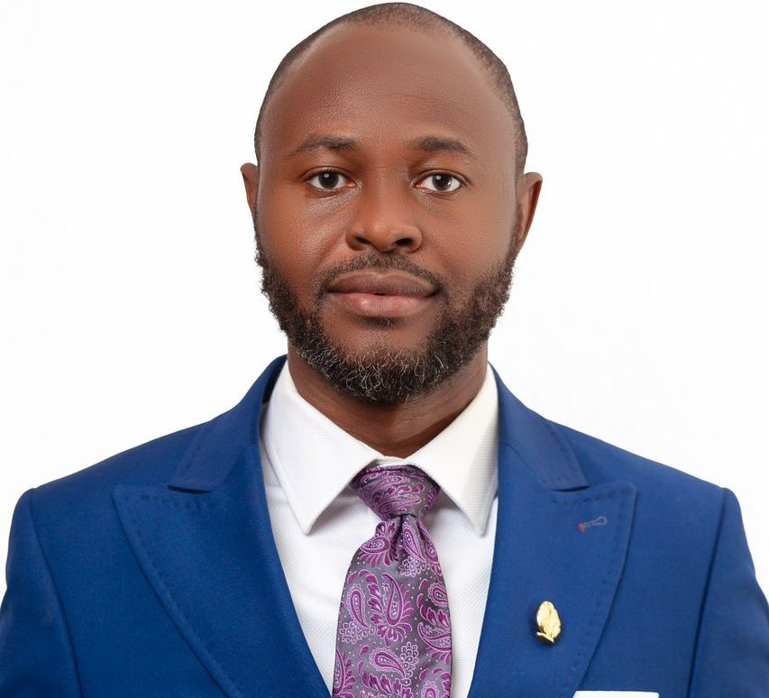 Ghanaian Playwright Latif Abubakar's Afrocentric "5 Hours with Mario" hits Spain tonight