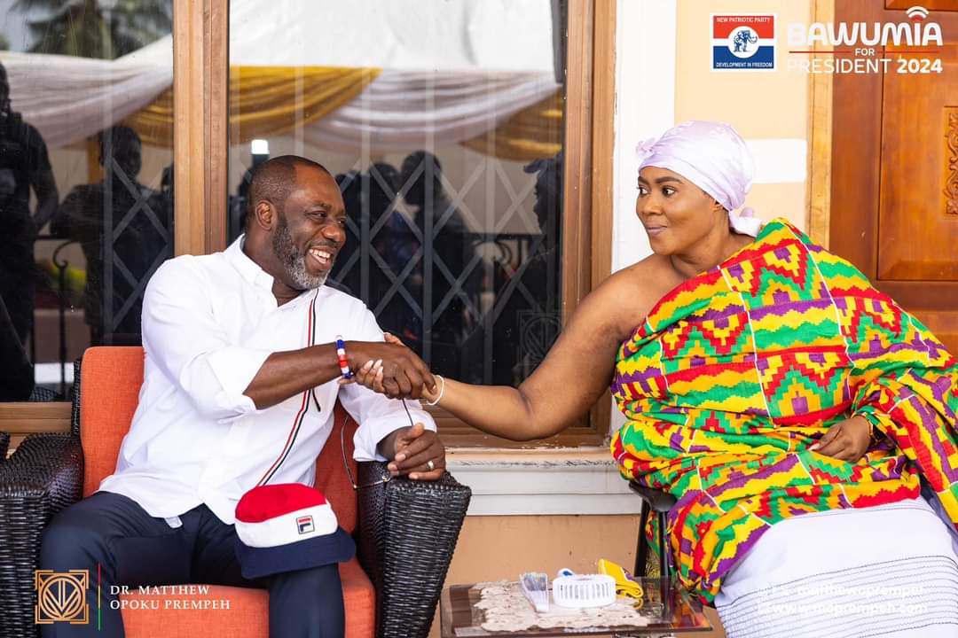 Napo pays courtesy call on Nana Dormaahemaa 