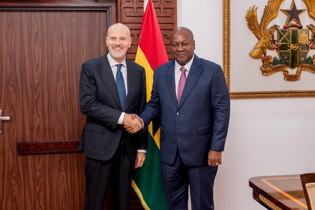 Eni's CEO pays courtesy call on President Mahama