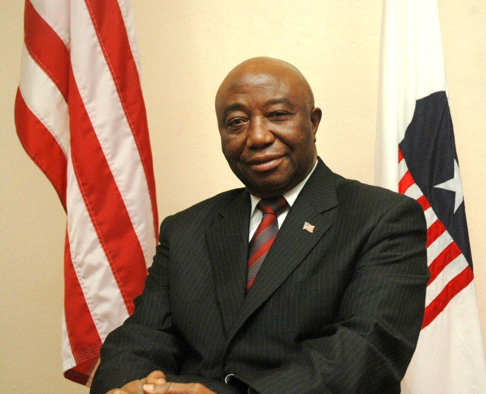 Liberian president suspends hundreds of officials over asset declaration failure
