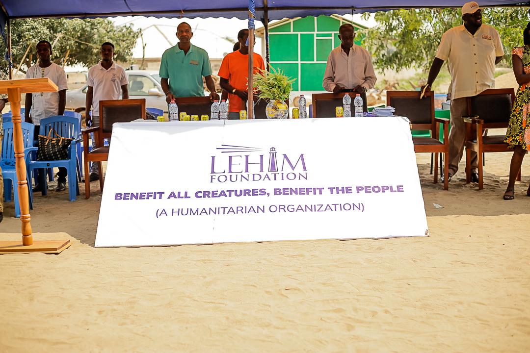 Lehim Foundation supports local school community with schorlarship