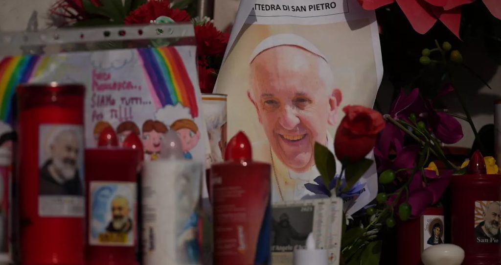 Pope Francis conscious and receiving supplemental oxygen, the Vatican says