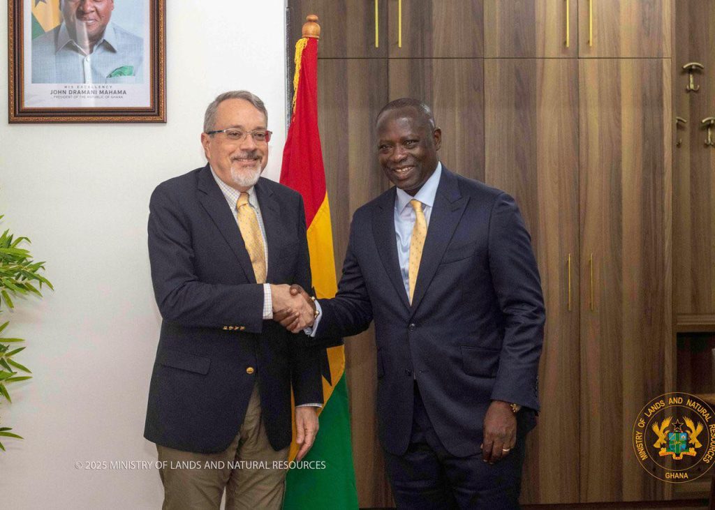 World Bank delegation meets Lands Minister to discuss forestry investments