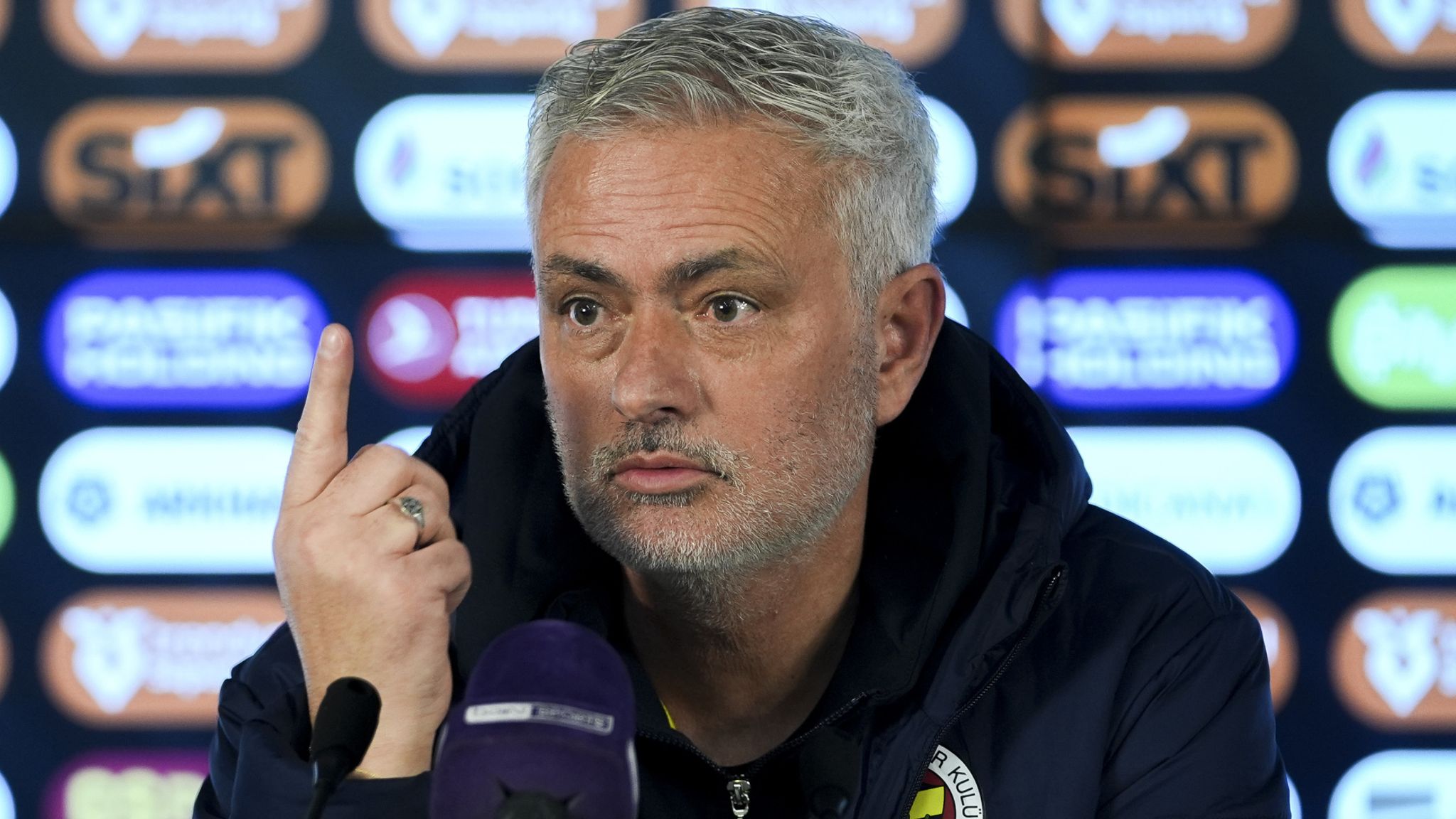 Jose Mourinho files $190,000 lawsuit against Galatasaray over racist remarks accusation