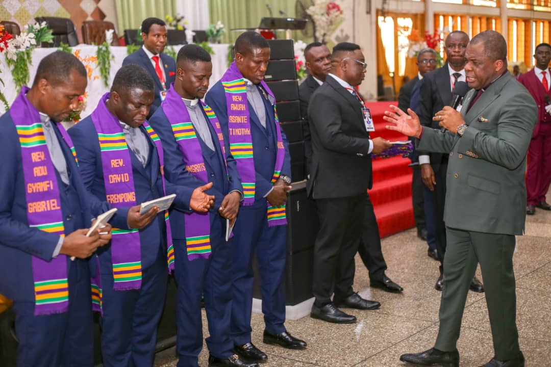 Rev. Stephen Wengam charges ministers to lead with integrity