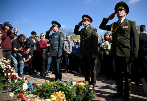 Germany draws a line: Russia and Belarus not welcome at WWII memorial