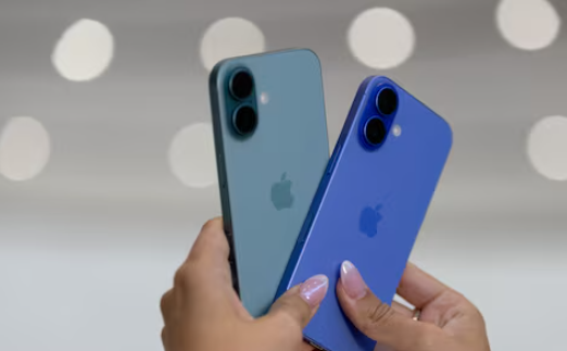 Apple considers raising iPhone prices, WSJ reports