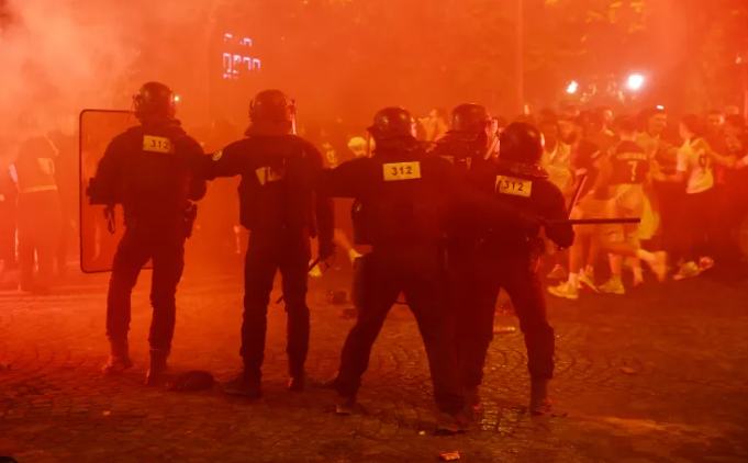 Two dead, 559 arrested in France clashes after PSG Champions League win