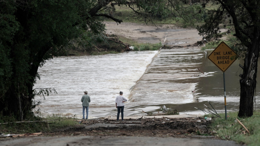 32 dead including 14 children in Texas flash flooding; Search continues for missing girls