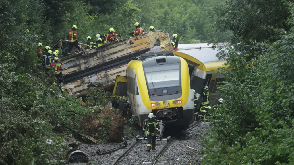 Three killed and others injured in German train derailment