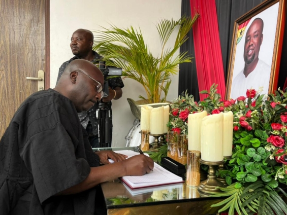 Bawumia leads NPP delegation to commiserate with late MP Ernest Kumi