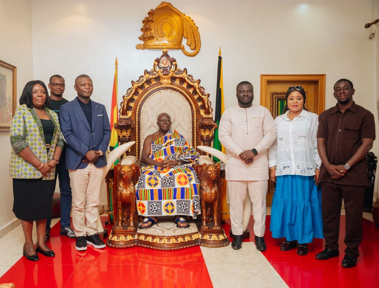 Otumfuo Osei Tutu II pledges support for revival of Baba Yara Stadium and Nyinahin Youth Centre