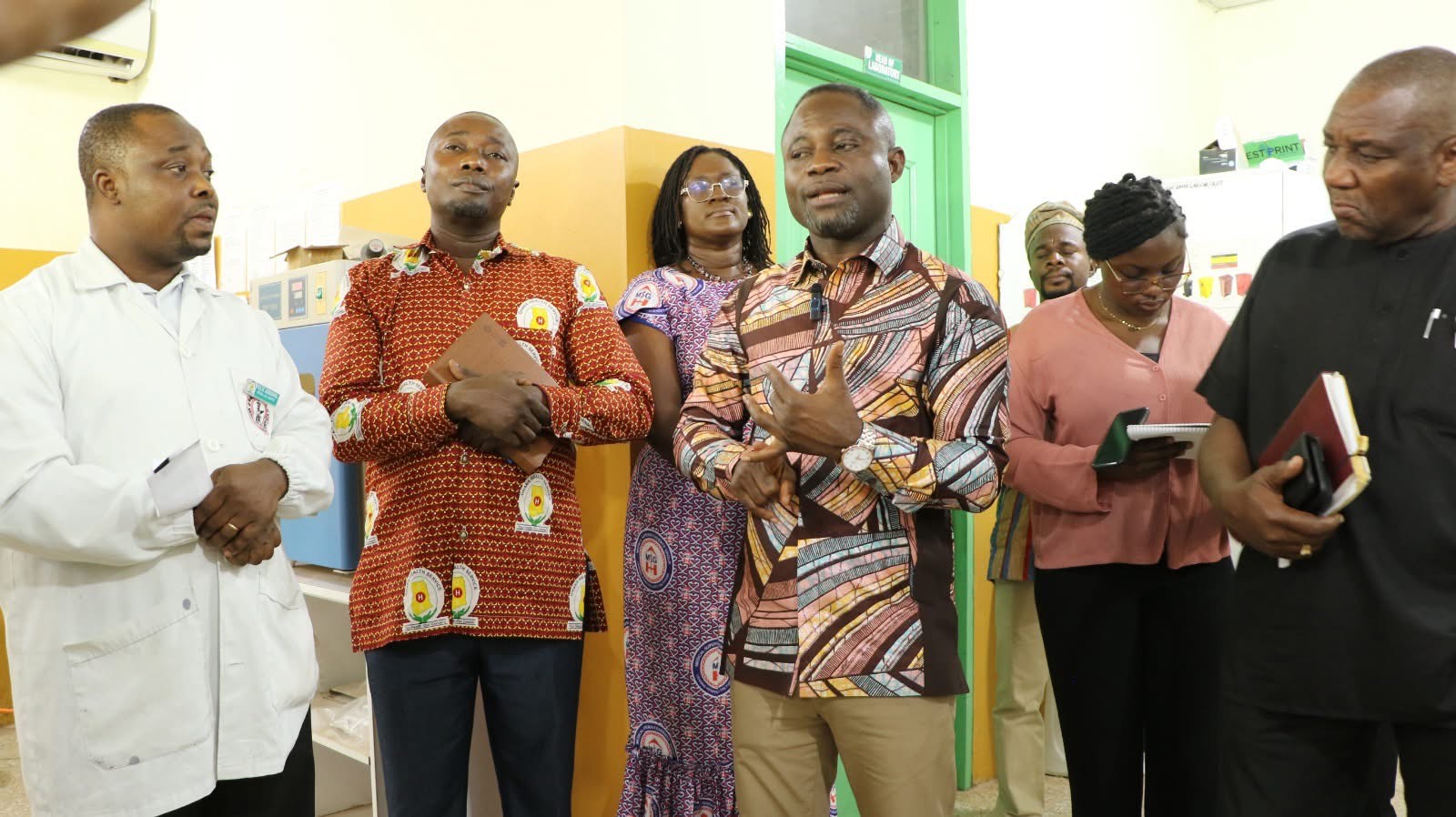 Health minister's surprise visits expose gaps in hospital services