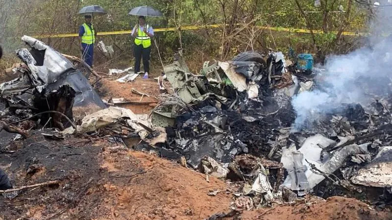 Update: Tourist plane crash in Kenya kills 11 on board
