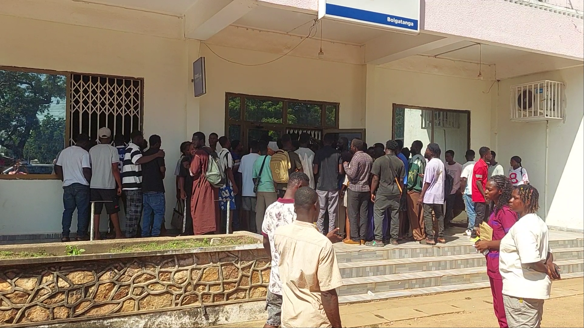 Upper East youth chase military dreams in rush for GAF recruitment forms