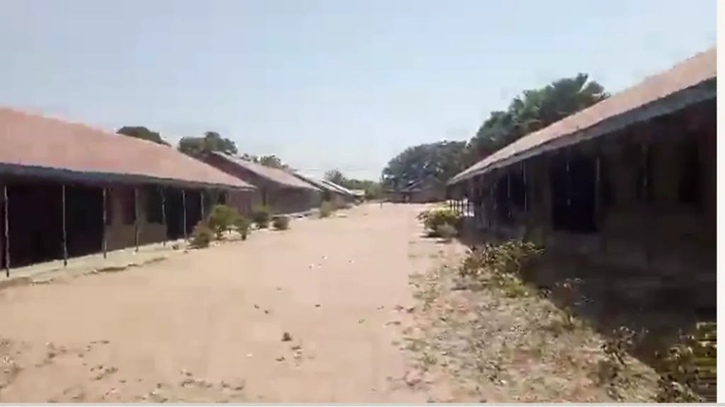 Gunmen abduct more than 200 pupils from Nigerian Catholic school