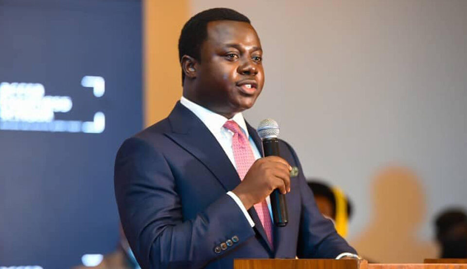 Minority accuses government of delaying LGBTQ bill